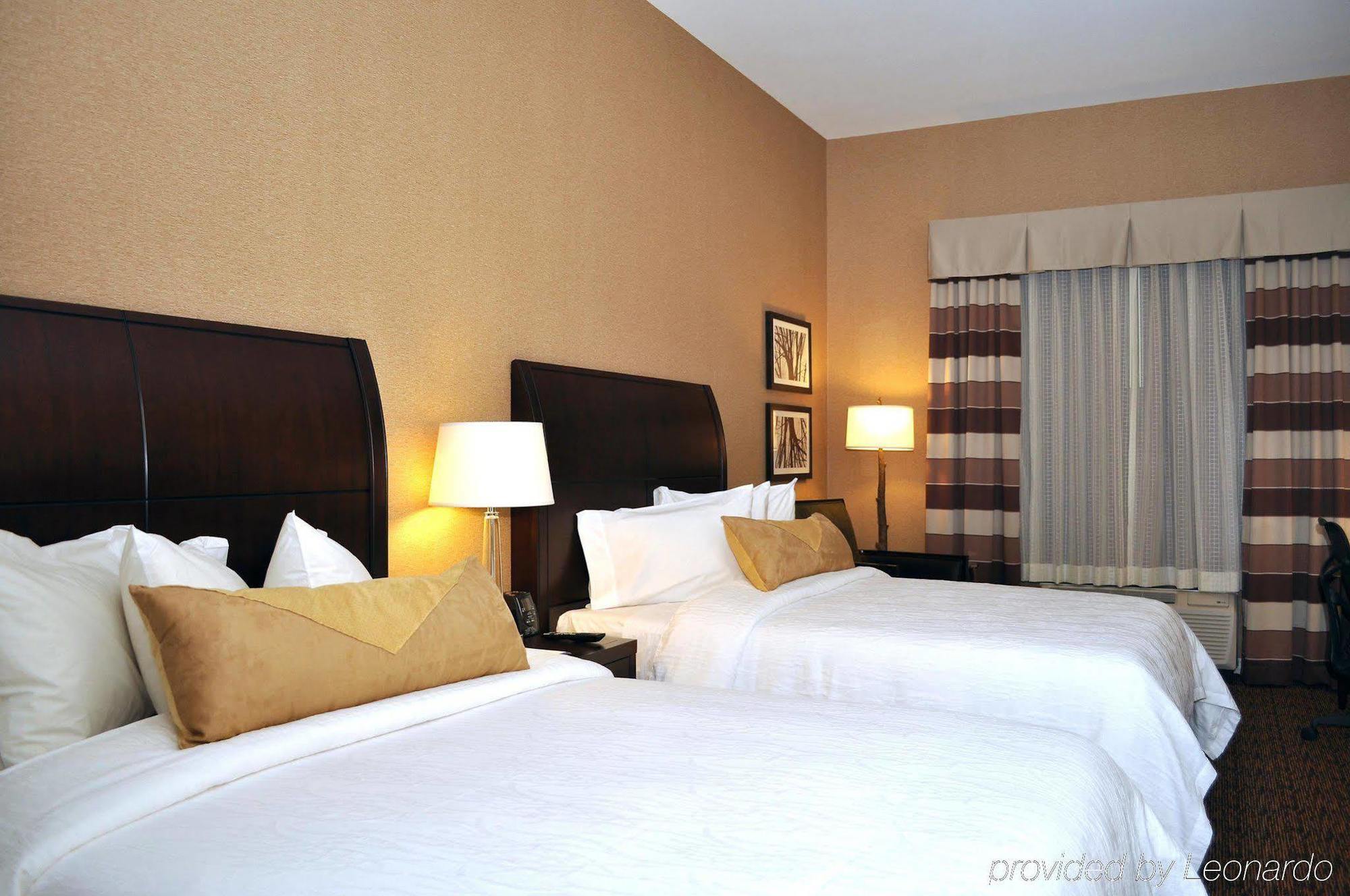 Hilton Garden Inn St. Louis Airport Berkeley Δωμάτιο φωτογραφία